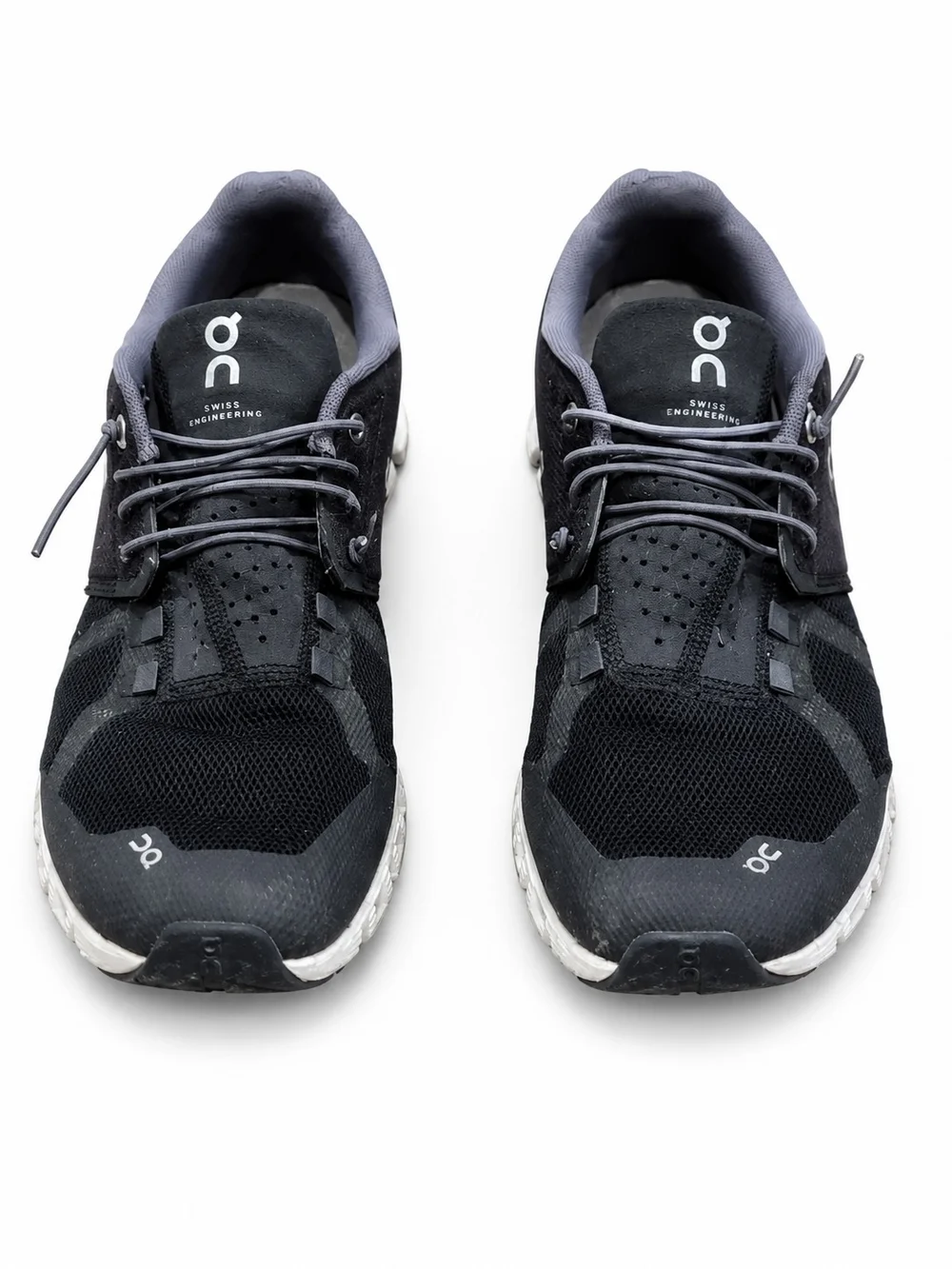 On Cloud 5 Running Shoes - Black/White W10